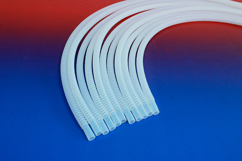 半导体后端强腐蚀：PTFE 软管还是 PFA 软管怎么选
